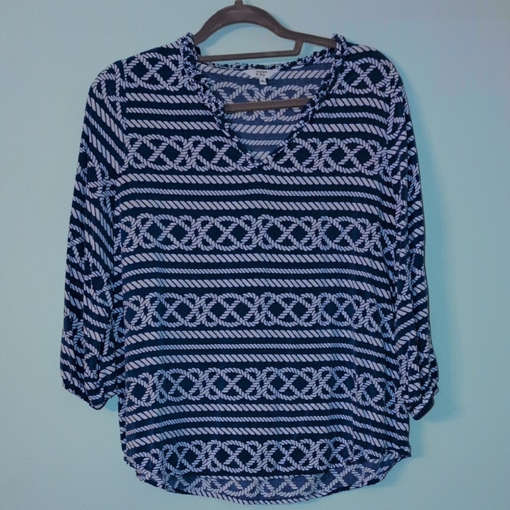 Crown & Ivy Blue and White Graphic Blouse with 3/4 Sleeves